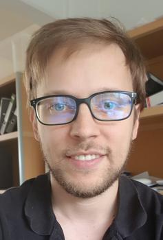 Bijles Photoshop, basisonderwijs of chemie met Kris