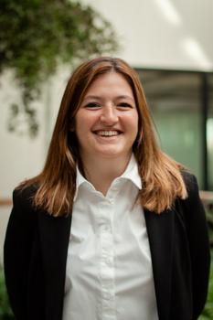 Bijles management en organisatie, wiskunde of Engels met Anna