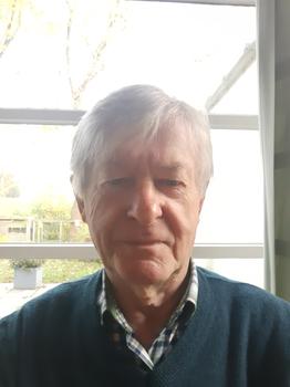 André