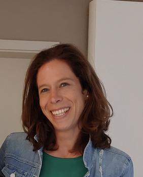 Bijles economie met Louise